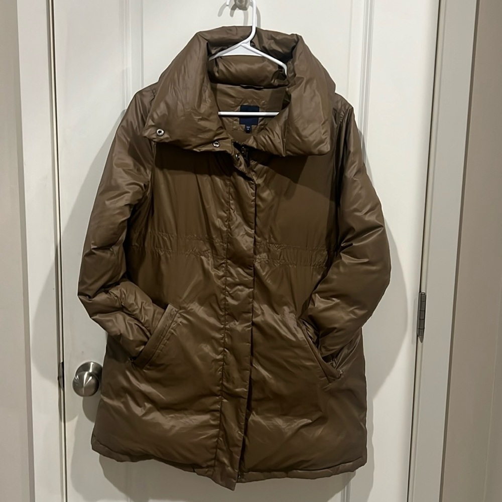 Gap Maternity Down puffer jacket. Size small
